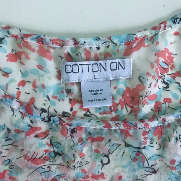 Sheer Ruffled Tank Top - Picture 3 of 4